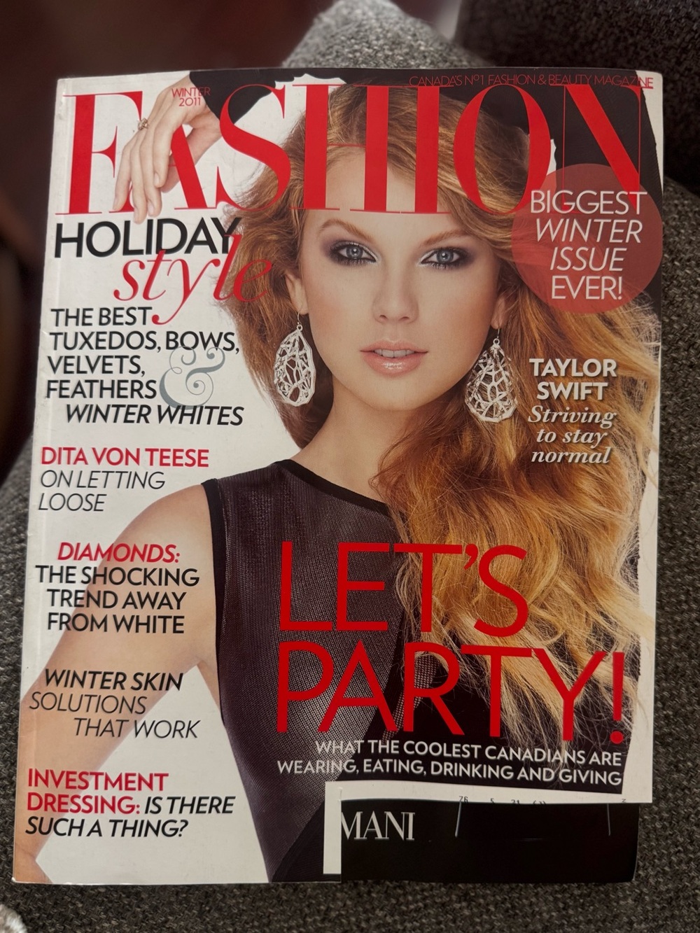 2011 Taylor Swift Fashion Canada magazine